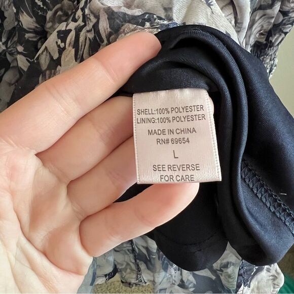 ✨ Dizzy Lizzy Women’s Gray Floral Mini Dress Large - Picture 7 of 12